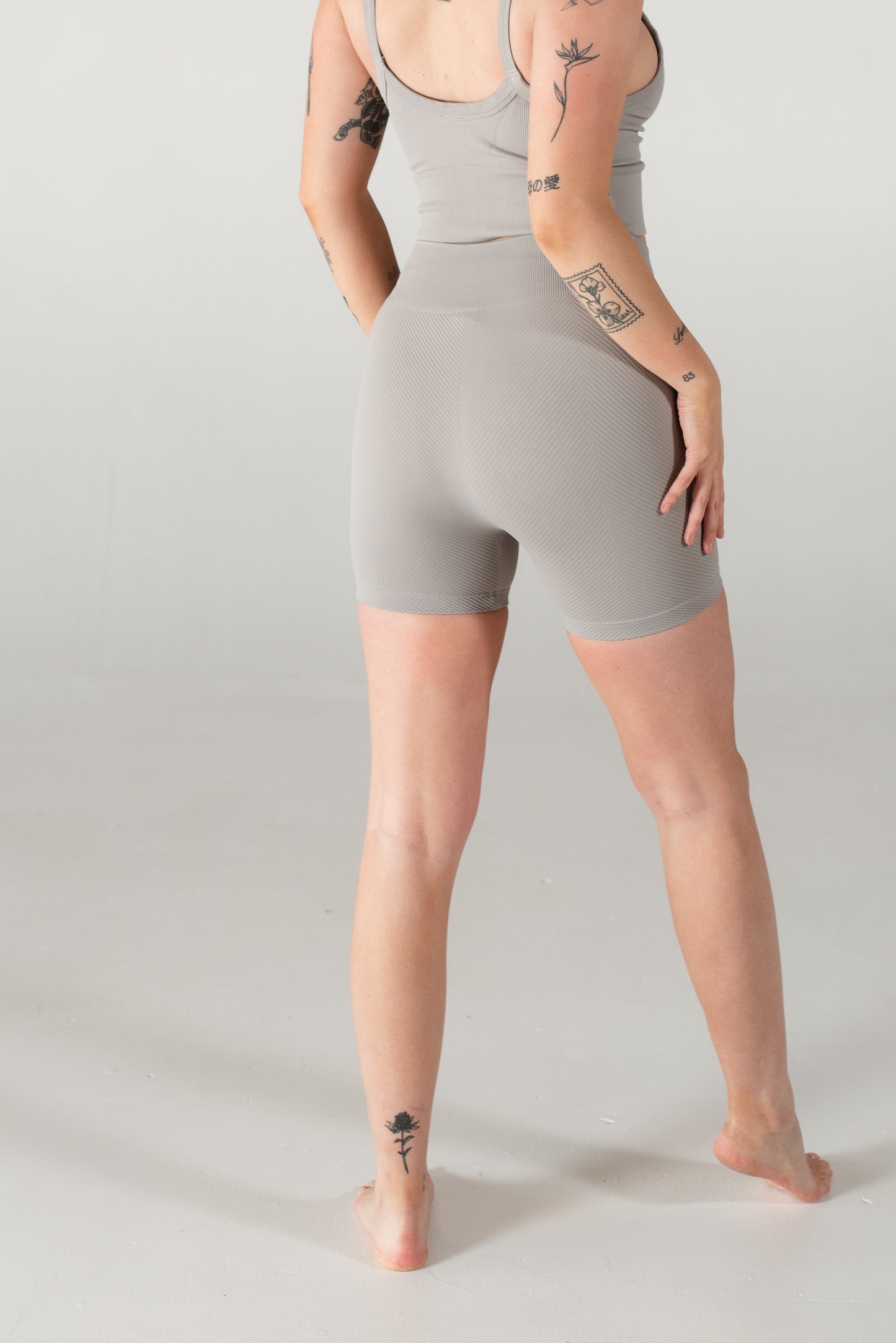 Aero Bottom