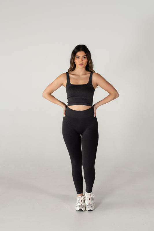 Banks Bottom Ash Black