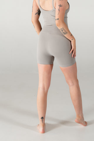 Aero Bottom Midsize