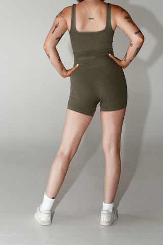 Aero Bottom