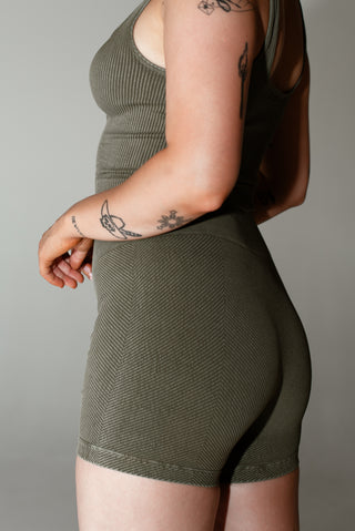 Aero Bottom